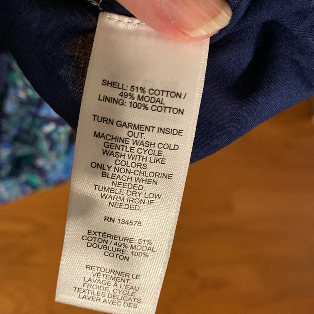 Vineyard Vines Dress - Picture 7 of 7